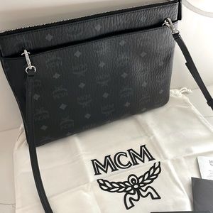 MCM Visetos original pouch 100%AUTHENTIC